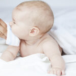2. Perlengkapan dan Jenis Tissue Khusus Bayi Untuk Perjalanan Praktis MotherKKMom Babyempire