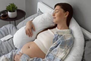 cara mengatasi susah tidur saat hamil besar